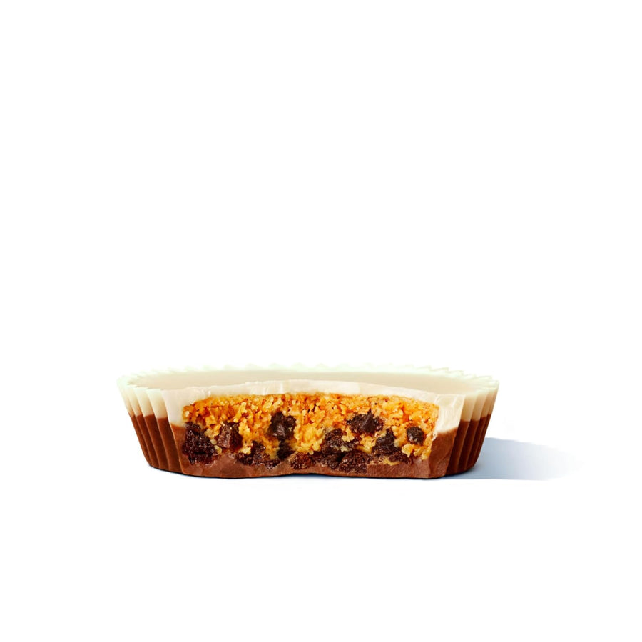 REESE'S OREO Milk Chocolate and White Creme Peanut Butter Cups, Candy Packs, 1.4 oz (24 Count)