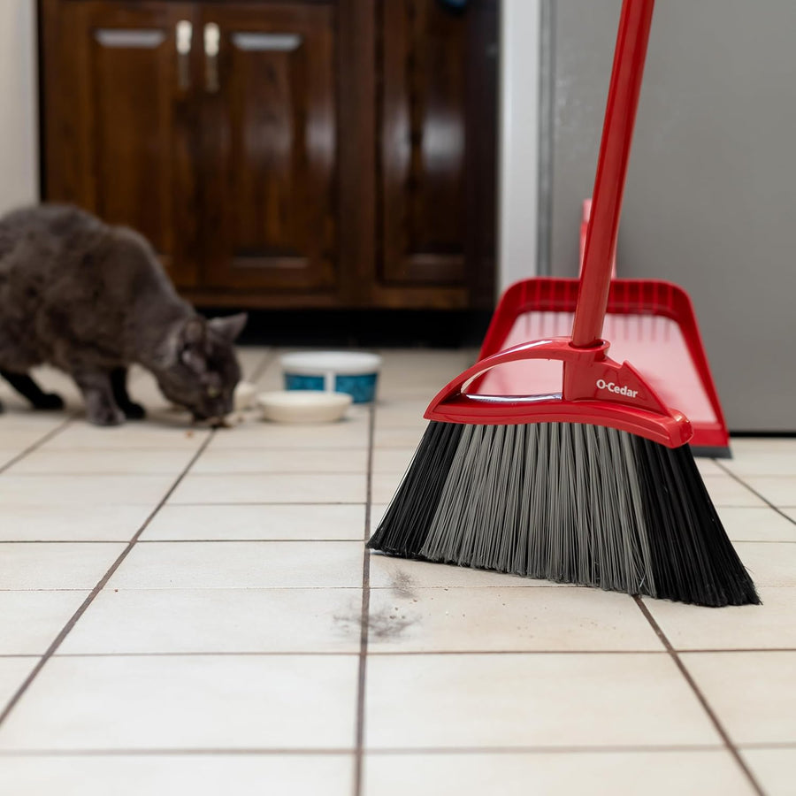 O-Cedar Pet Pro Broom with Step-On Dustpan | Remove 99% with One Sweep | DustPan Removes 3 Times More Pet Hair | Quiet Cleaning Tool for Cat and Dog Owners